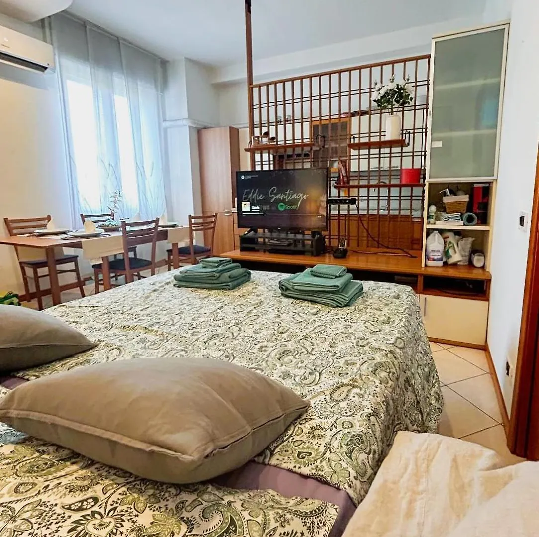 Your Home In Milan - Elegant & Comfortable Stay